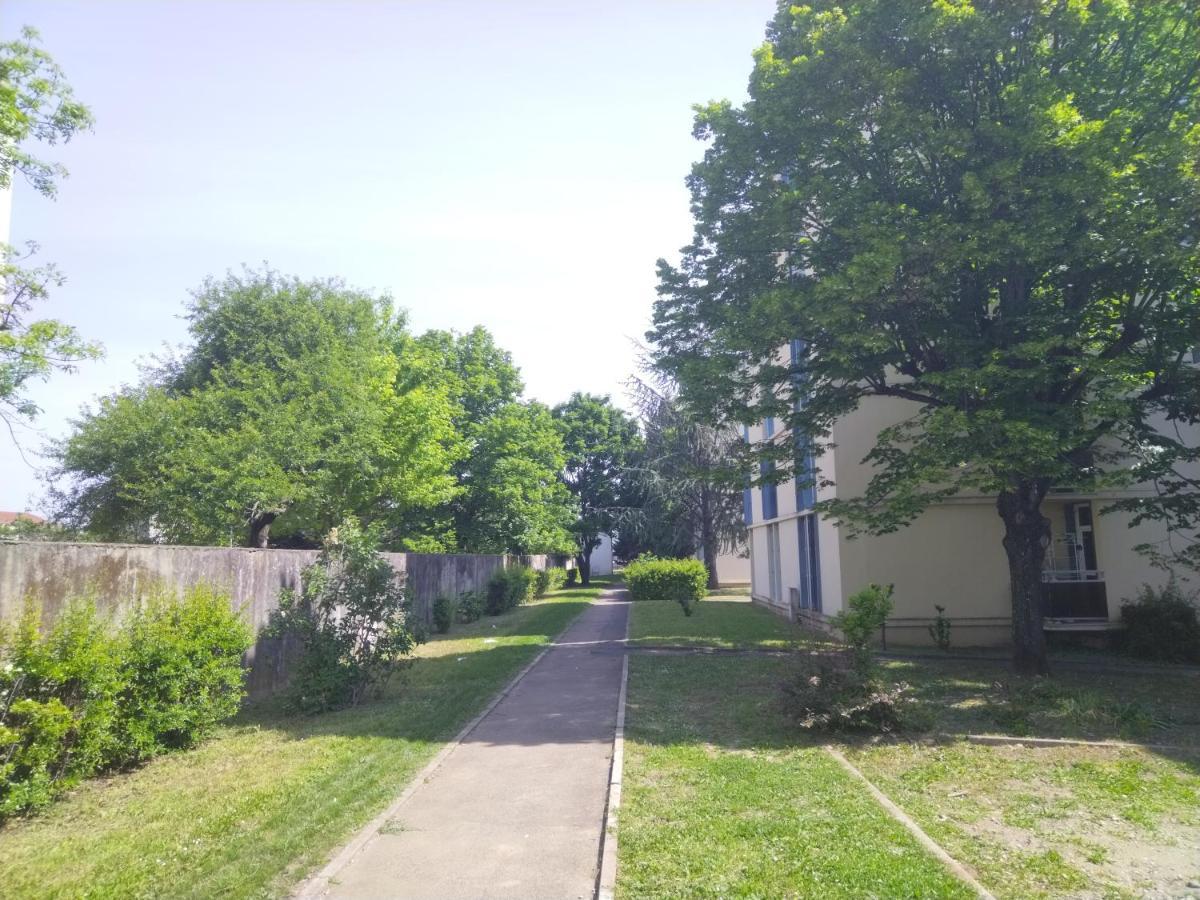Residence Du Parc Des Tilleuls De Lyon 82 M2 Pkg Free ภายนอก รูปภาพ